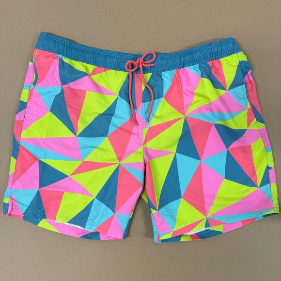 🌴MENS GEO SWIM TRUNKS - Picture 4 of 9